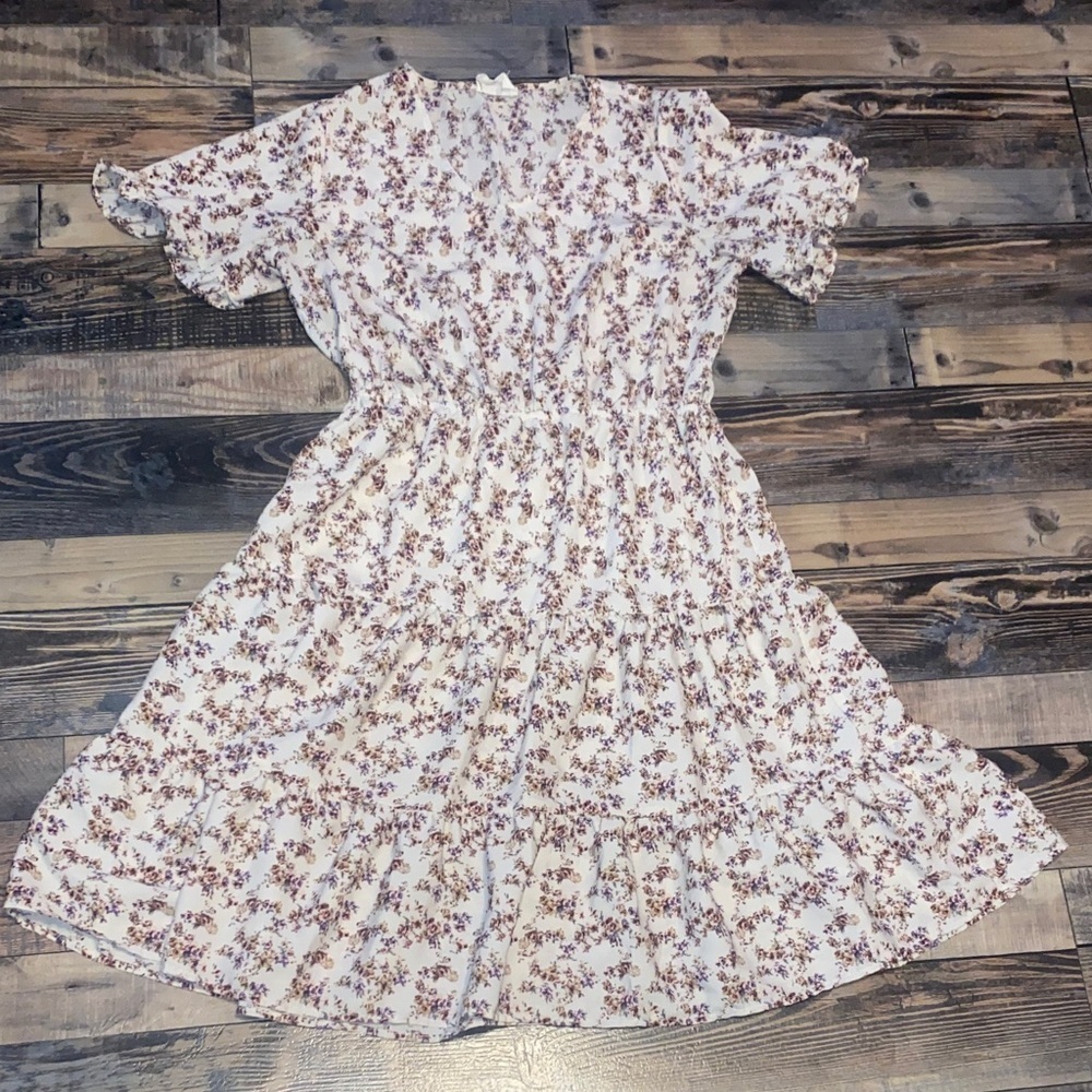 Floral Tiered Midi Dress in White with Mauve Print